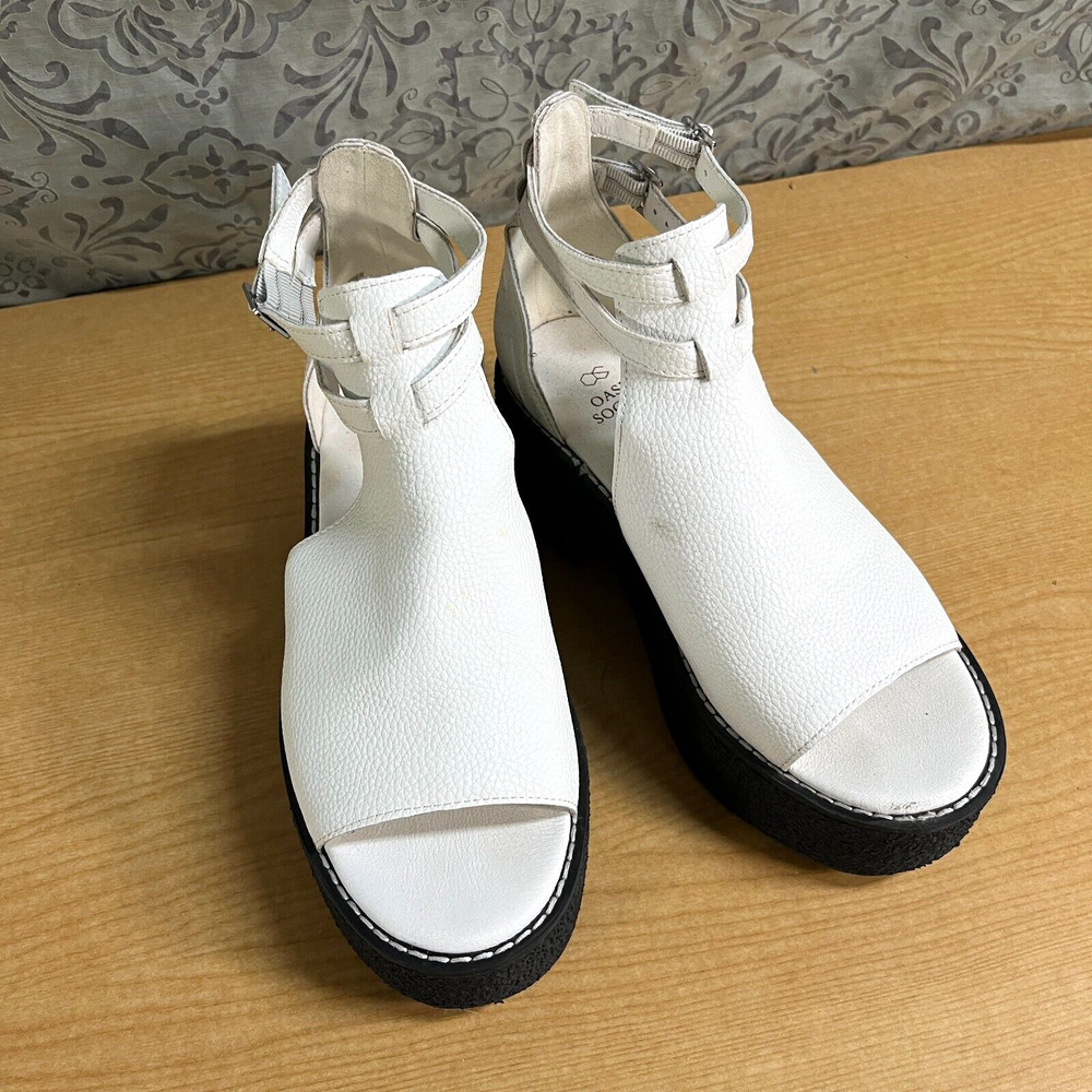 Oasis Society Elizabeth white chunky heel Platform Sandal women’s 8 shoe